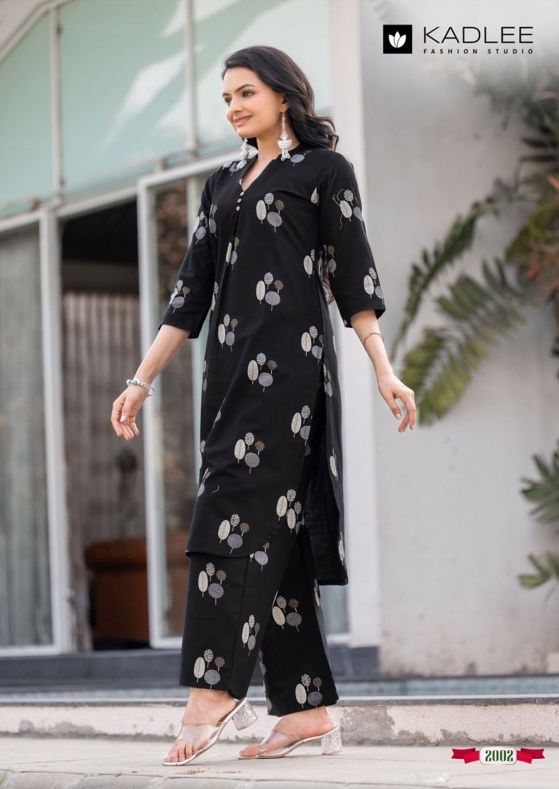 Rosy By Kadlee Rayon Flex Printed Kurti With Bottom